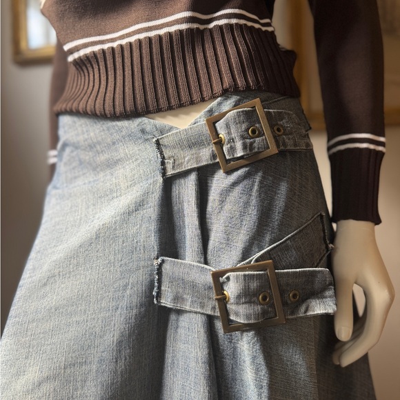 Vintage Buckle Skirt - Picture 2 of 7